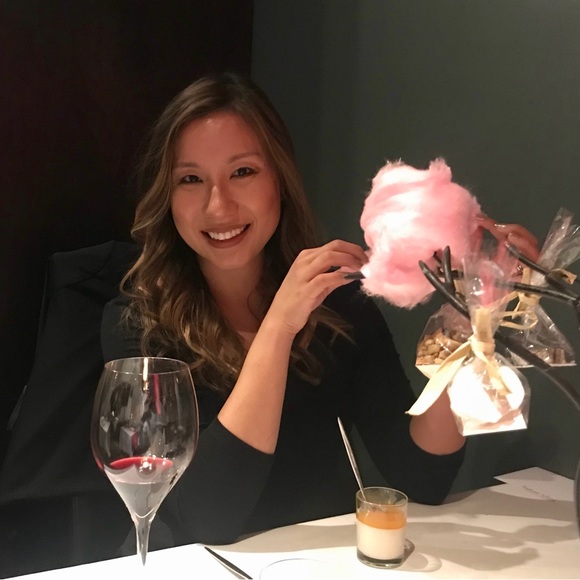 Meet your Posher, Tina - Picture 2 of 3